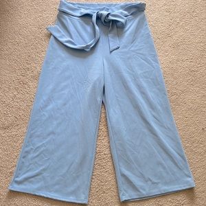 Revamped  three quarter summer pants size XL -120